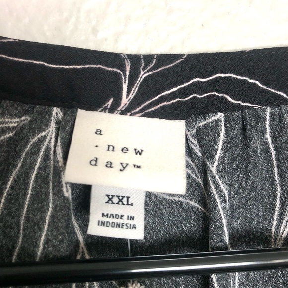 a new day Black Long Sleeve Leaf-Print Maxi Dress - Picture 2 of 9